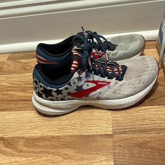 Brooks | Shoes | American Flag Brooks Launch 6 Rare | Poshmark display picture 2